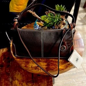 🚨SOLD!!!🚨 NWT Authentic Dooney and bourke purse